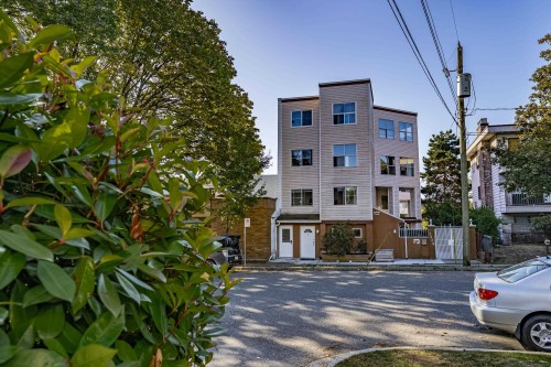 1-1328 W 73Rd Avenue, Vancouver, BC 