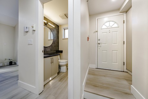 1-1328 W 73Rd Avenue, Vancouver, BC 