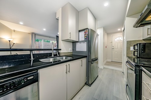 1-1328 W 73Rd Avenue, Vancouver, BC 
