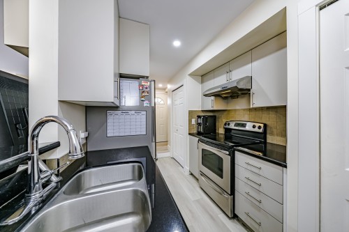 1-1328 W 73Rd Avenue, Vancouver, BC 