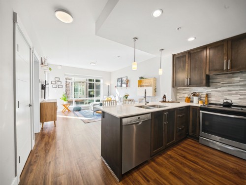 301-2465 Wilson Avenue, Port Coquitlam, BC 