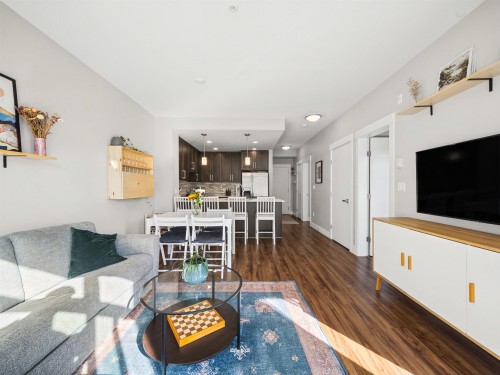 301-2465 Wilson Avenue, Port Coquitlam, BC 