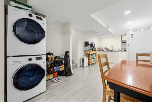 4936 Barker Crescent, Burnaby, BC 