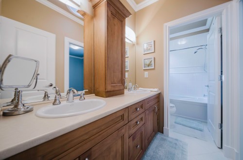 1056 Ravenswood Drive, Anmore, BC 
