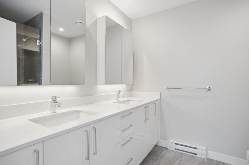 23-4337 Boundary Road, Richmond, BC 