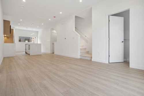 23-4337 Boundary Road, Richmond, BC 