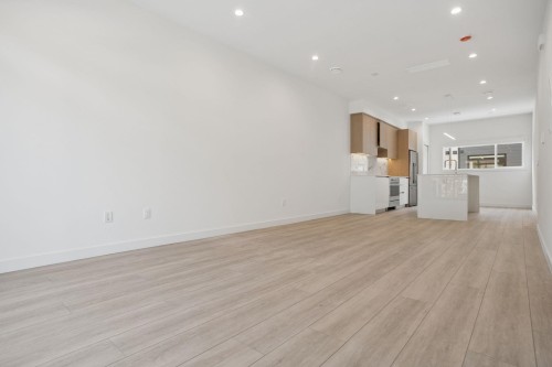 23-4337 Boundary Road, Richmond, BC 