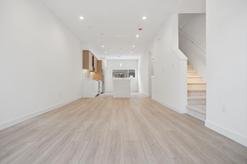 23-4337 Boundary Road, Richmond, BC 