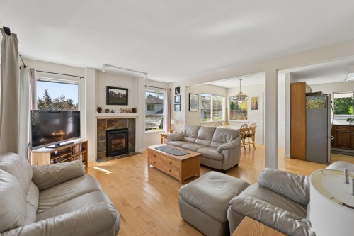 13 Timbercrest Drive, Port Moody, BC 