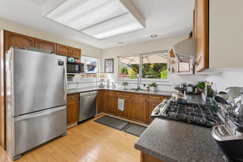13 Timbercrest Drive, Port Moody, BC 