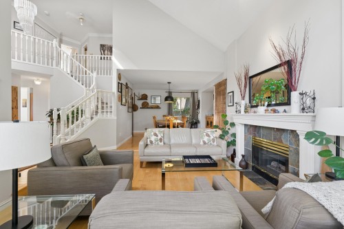 13 Timbercrest Drive, Port Moody, BC 