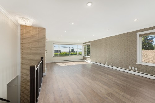 424 Queens Road W, North Vancouver, BC 