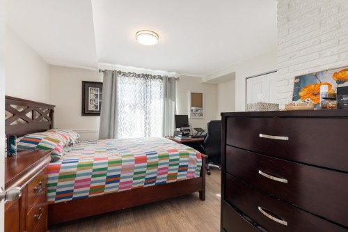 424 Queens Road W, North Vancouver, BC 