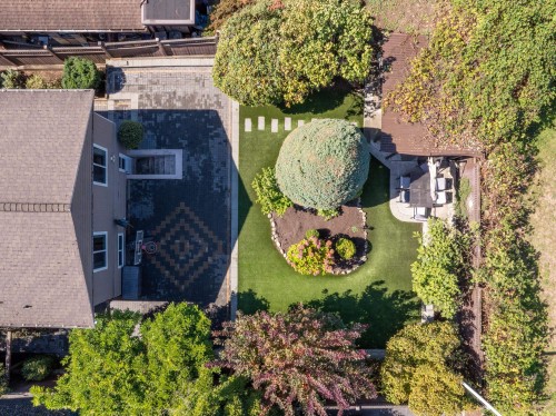 424 Queens Road W, North Vancouver, BC 