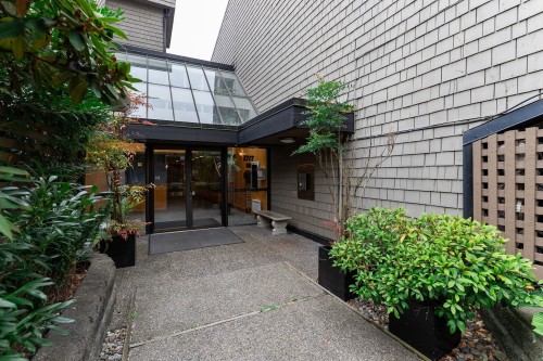 204-7377 Salisbury Avenue, Burnaby, BC 