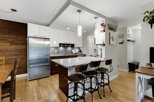 204-7377 Salisbury Avenue, Burnaby, BC 
