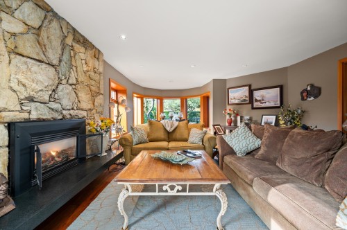 3850 Point Grey Road, Vancouver, BC 