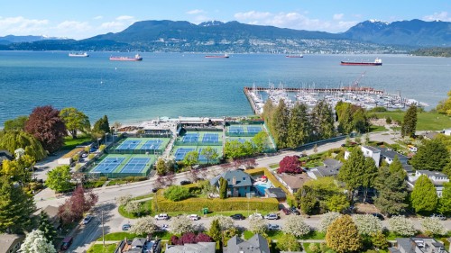 3850 Point Grey Road, Vancouver, BC 