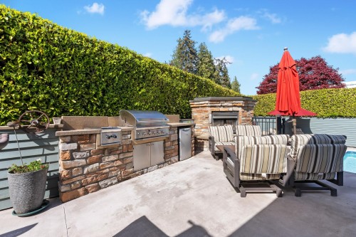 3850 Point Grey Road, Vancouver, BC 
