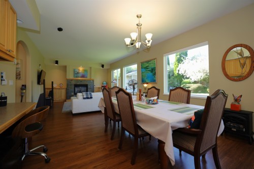910 Oceanmount Boulevard, Gibsons, BC 