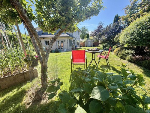 910 Oceanmount Boulevard, Gibsons, BC 