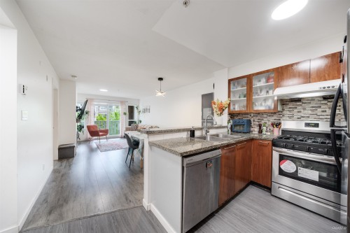 305-8120 Jones Road, Richmond, BC 