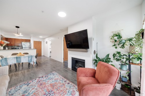 305-8120 Jones Road, Richmond, BC 