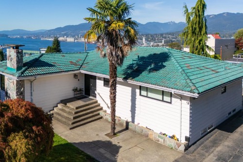 3681 Mcgill Street, Vancouver, BC 