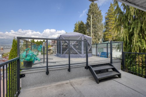 3681 Mcgill Street, Vancouver, BC 
