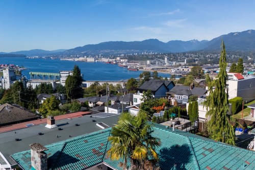 3681 Mcgill Street, Vancouver, BC 