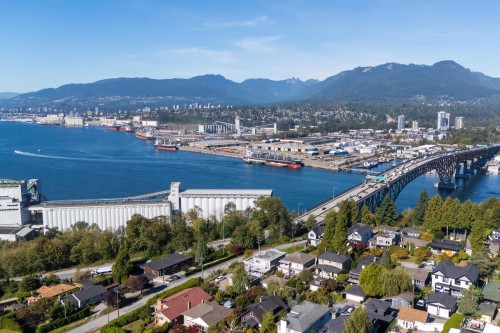 3681 Mcgill Street, Vancouver, BC 