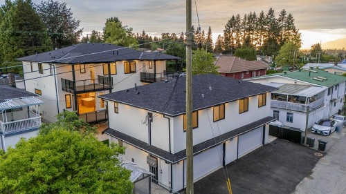 2-6740 Canada Way, Burnaby, BC 