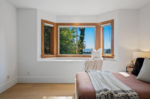 4812 Skyline Drive, North Vancouver, BC 