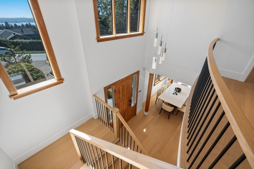 4812 Skyline Drive, North Vancouver, BC 
