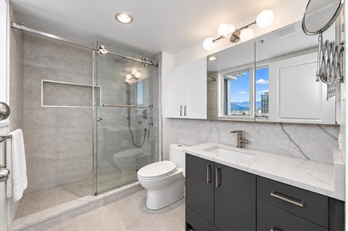 3203-2138 Madison Avenue, Burnaby, BC 