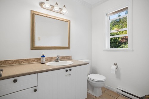 965 Village Drive, Bowen Island, BC 