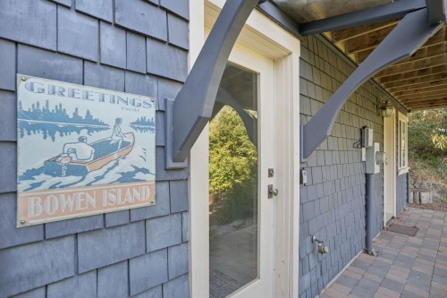 965 Village Drive, Bowen Island, BC 