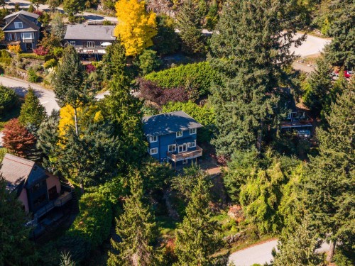 965 Village Drive, Bowen Island, BC 