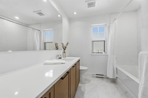 9-3552 Victoria Drive, Coquitlam, BC 