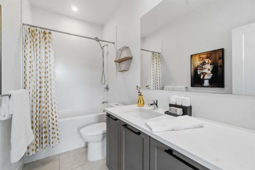 9-3552 Victoria Drive, Coquitlam, BC 