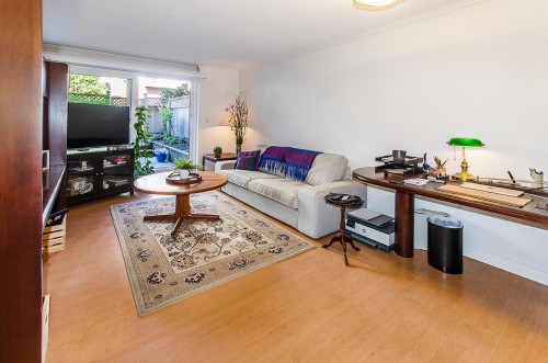 107-360 2Nd Street E, North Vancouver, BC 