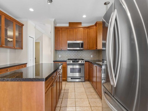 247 19Th Street E, North Vancouver, BC 