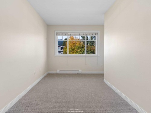 247 19Th Street E, North Vancouver, BC 