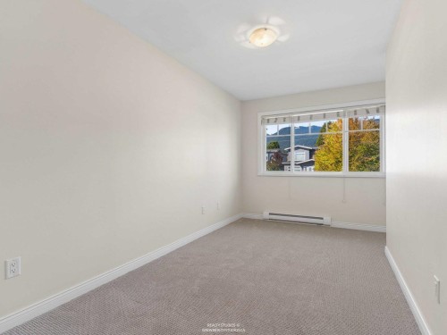 247 19Th Street E, North Vancouver, BC 