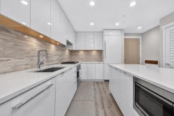 307-9233 Odlin Road Richmond, BC V6X 0V4