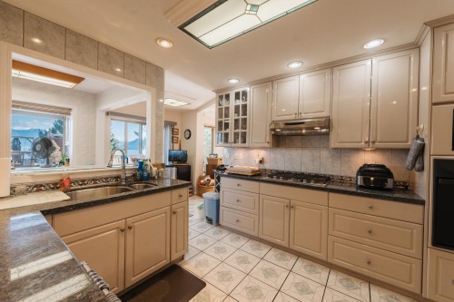 1205 St Andrews Road, Gibsons, BC 