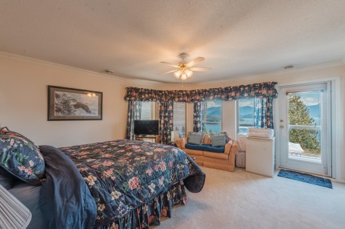 1205 St Andrews Road, Gibsons, BC 