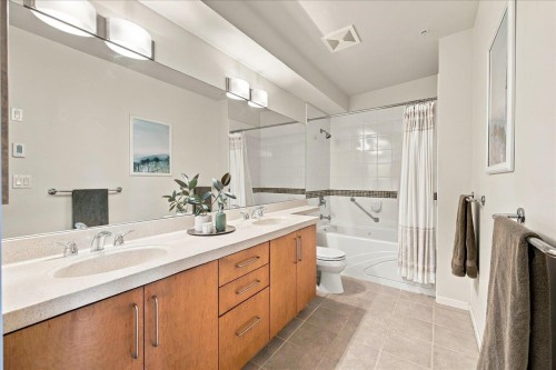 707-2655 Cranberry Drive, Vancouver, BC 
