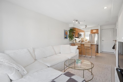 203-2190 5Th Avenue W, Vancouver, BC 