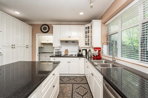 11880 Aztec Street, Richmond, BC 